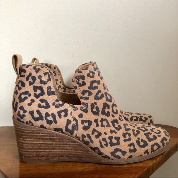 Toms Kallie leopard print booties NWT - Picture 3 of 16